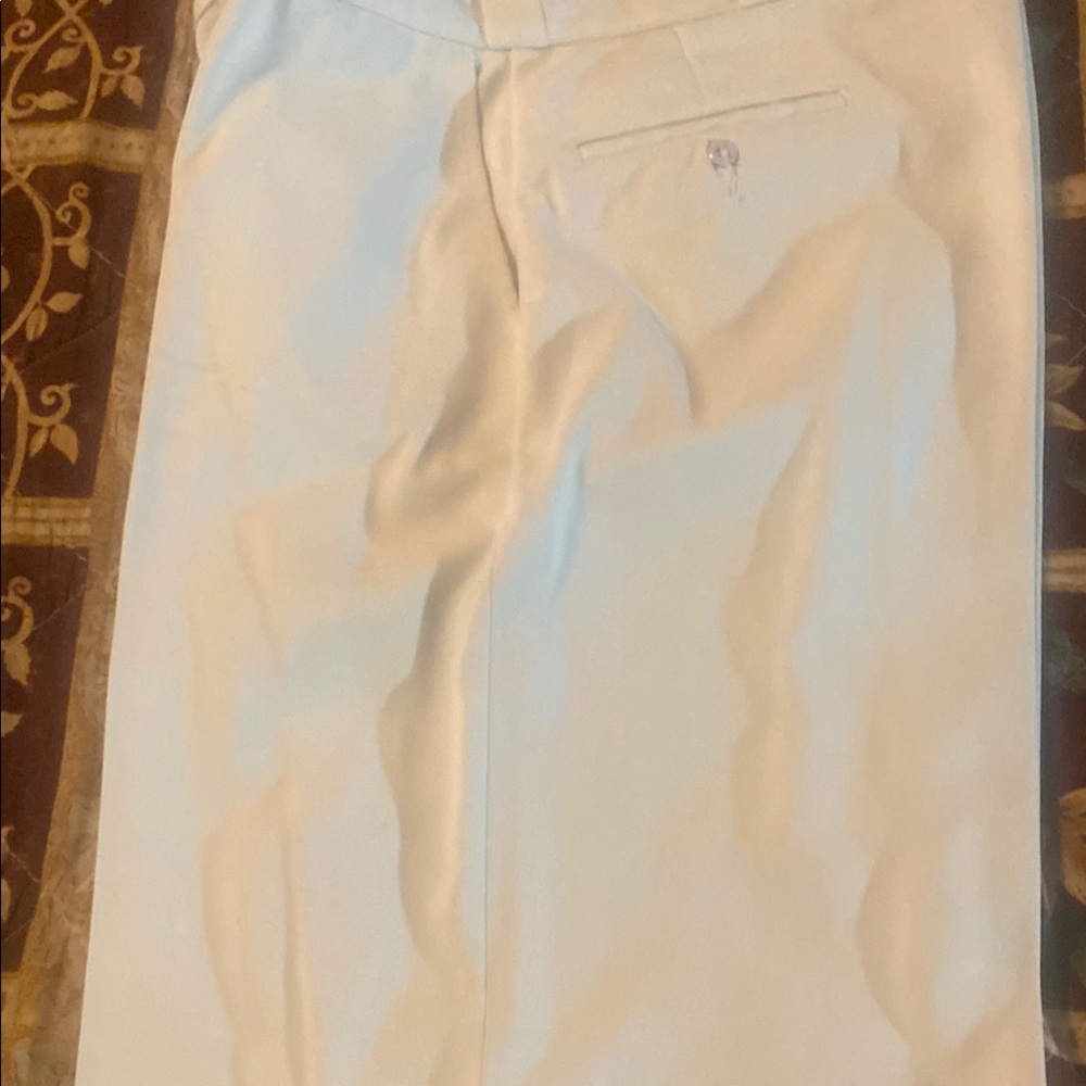 Elegant white dickies shorts